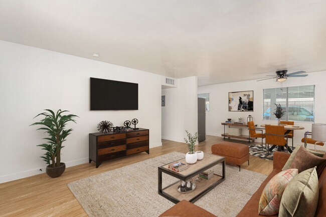 Building Photo - 1231 E Thomas Rd