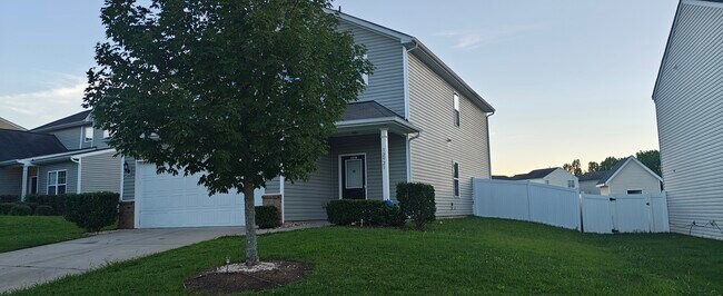 Building Photo - 12921 Longstraw Rd