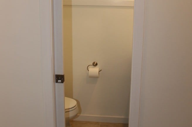 Bathroom - 9703 National Blvd