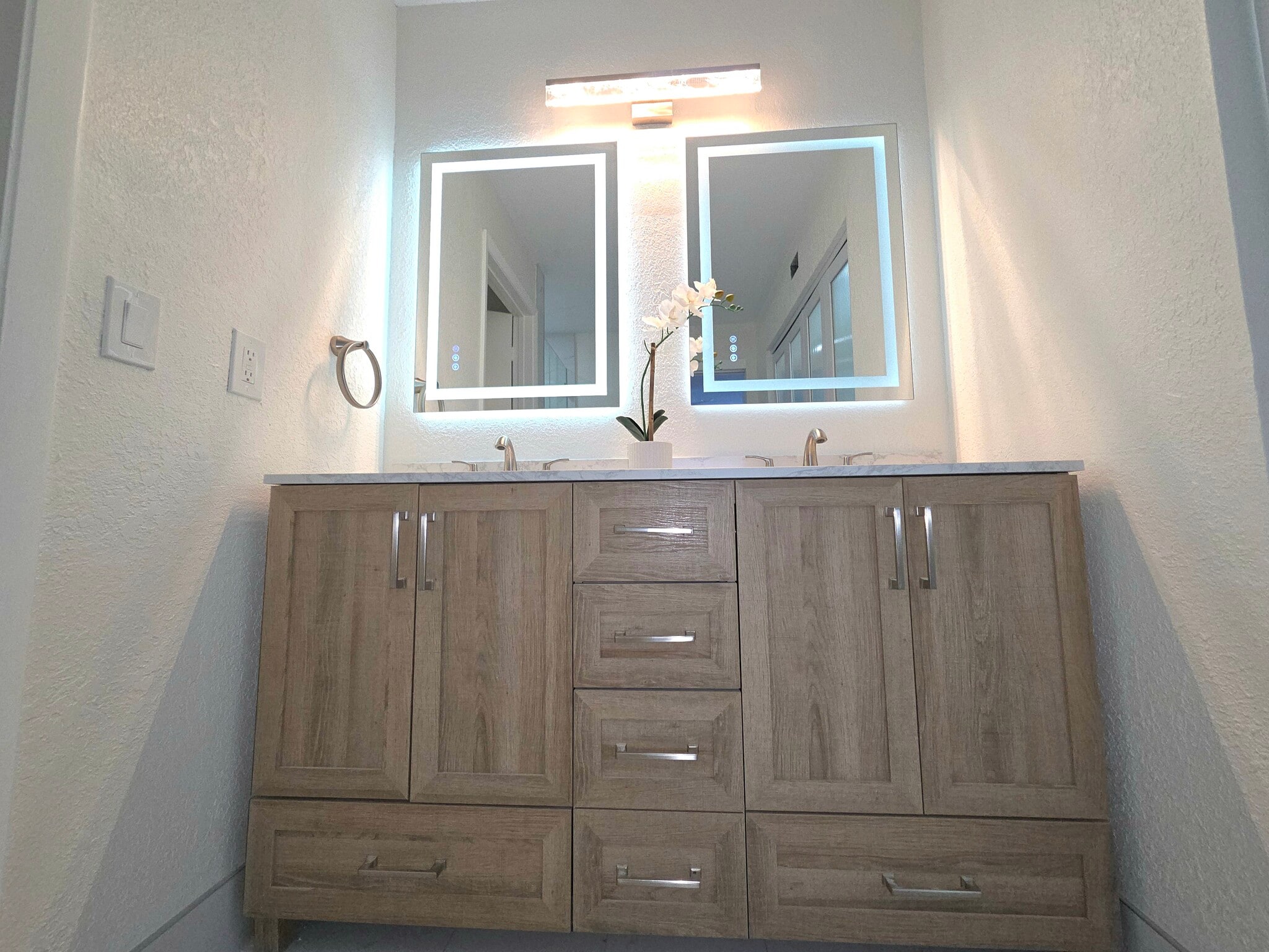 Building Photo - 5305 Buckhead Cir