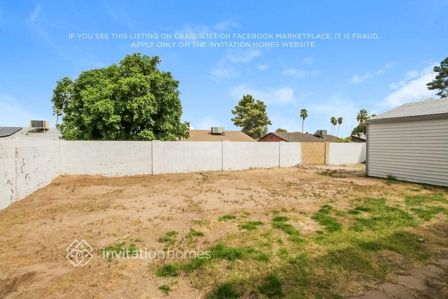 Building Photo - 2710 W Minton Dr
