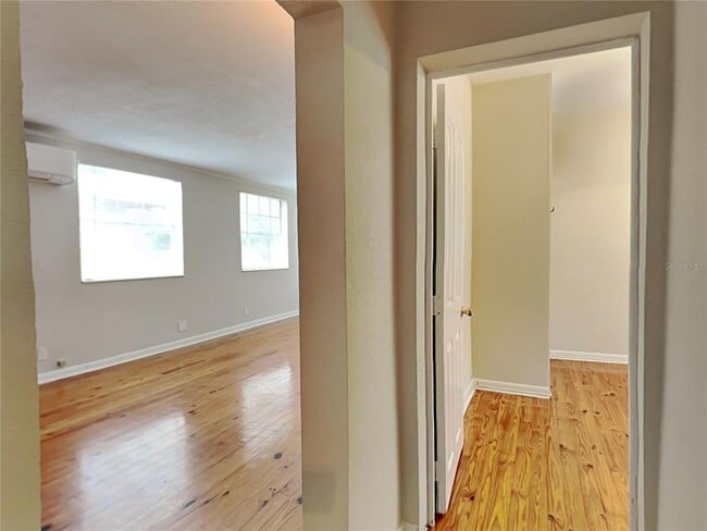 Building Photo - 2113 W North B St