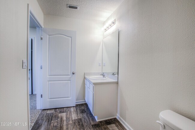 Building Photo - 5716 Bluetick Ct