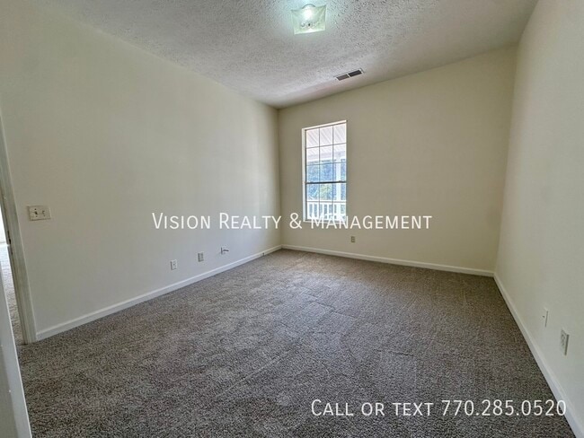 Building Photo - 909 Troup St