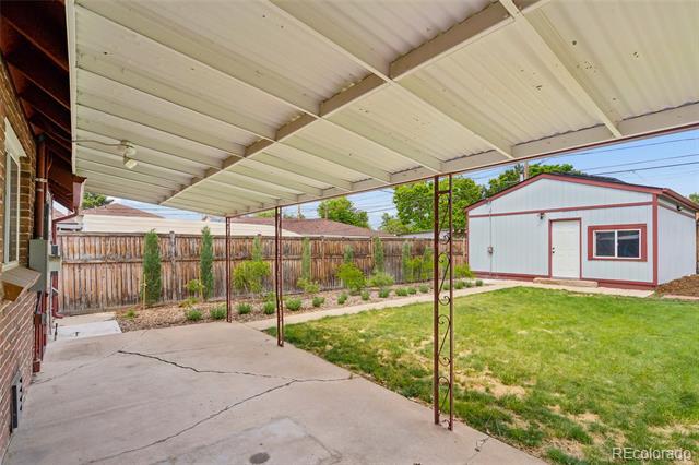 Building Photo - 556 S Canosa Ct