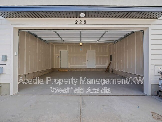 Building Photo - 226 E 860 S