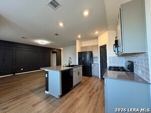 Building Photo - 370 Carmello