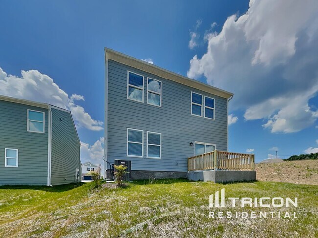 Building Photo - 208 Wild Daisy Wy