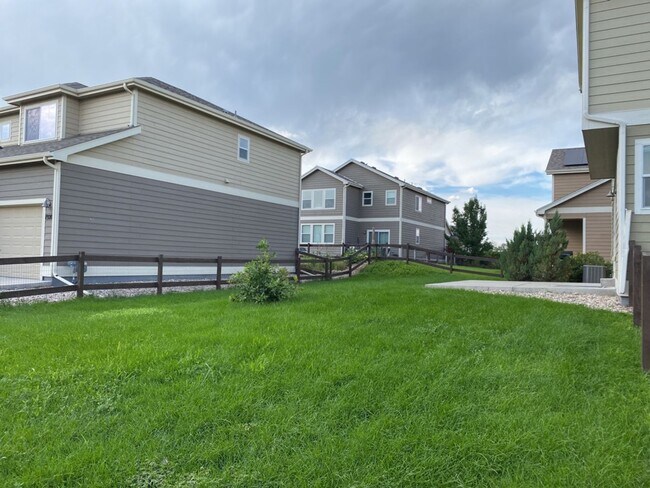 Building Photo - Lovely 3 Bed 2.5 Bath Home in Timbervine