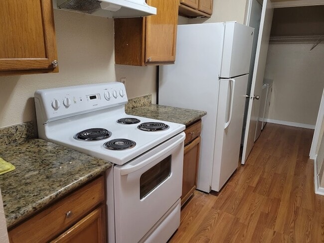 Building Photo - 6606 De Moss Dr