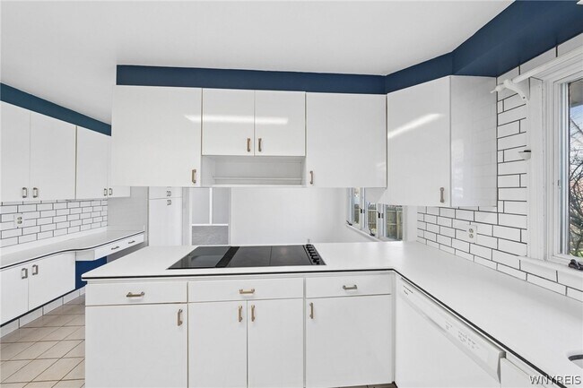 Building Photo - 40 Tristan Ln