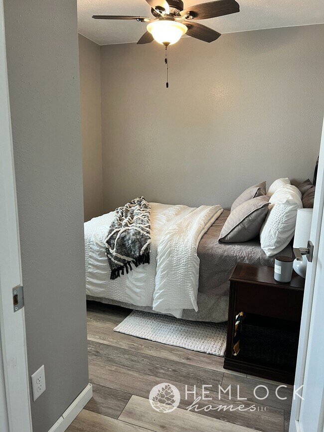 Building Photo - 601 S 1st St