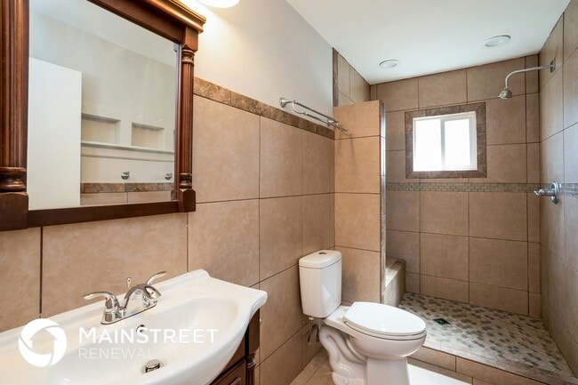 Building Photo - 1980 S 200 E