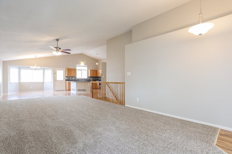 Building Photo - 11594 Oswego St