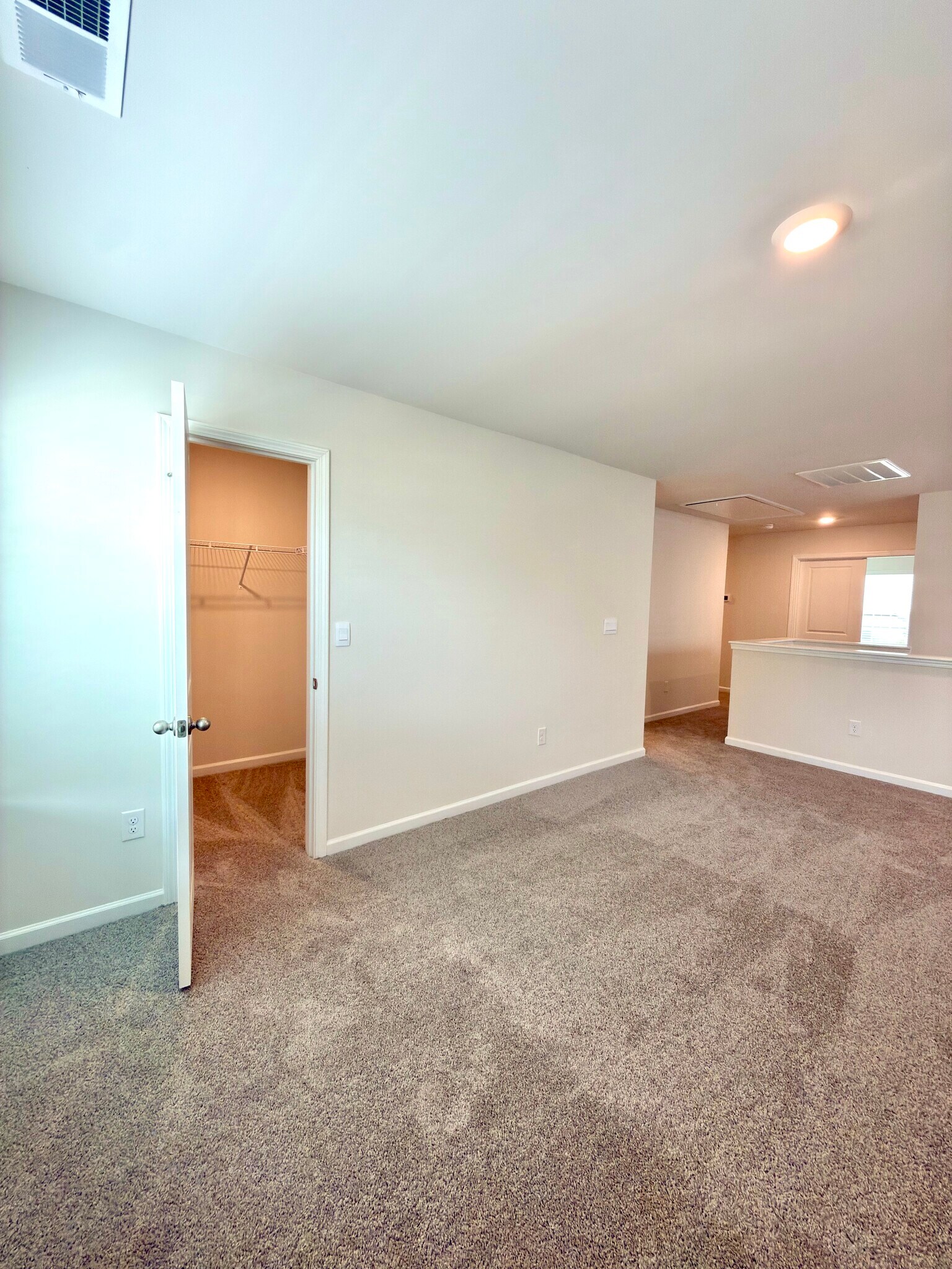 Building Photo - 123 Pecan Grove Ln