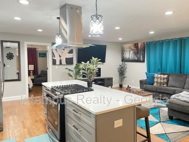 Building Photo - 1771 Dodson Dr SW