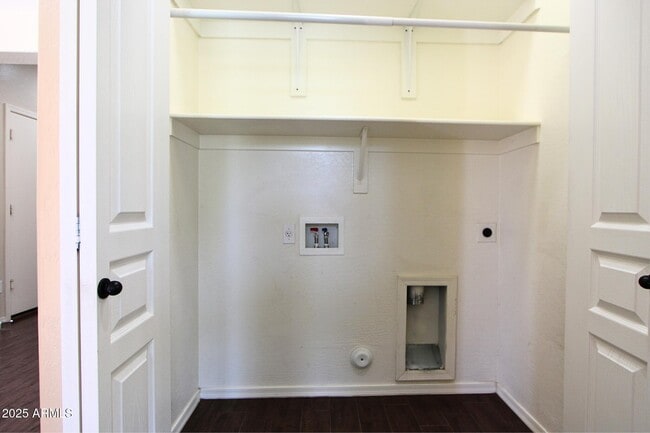 Building Photo - 1554 E Prickly Pear Pl
