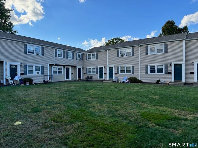 Building Photo - 855 Black Rock Tpke