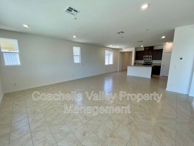 Building Photo - 11611 S Crescent St