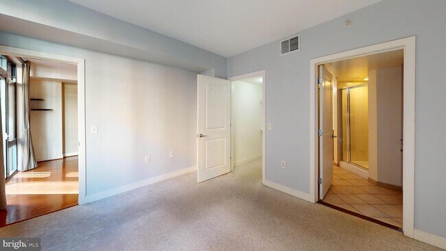 Building Photo - 1117 10th St NW