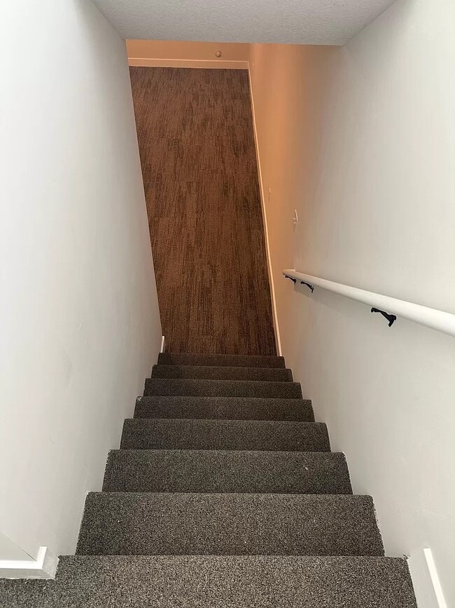 Building Photo - 15666 E 21st St N