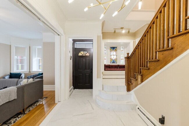 Building Photo - 64 Montebello Rd