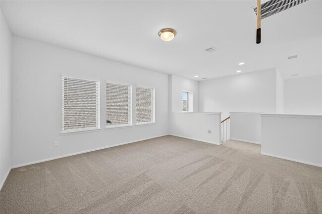 Building Photo - 10730 Aquila Star Dr