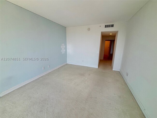 Building Photo - 21050 Point 604