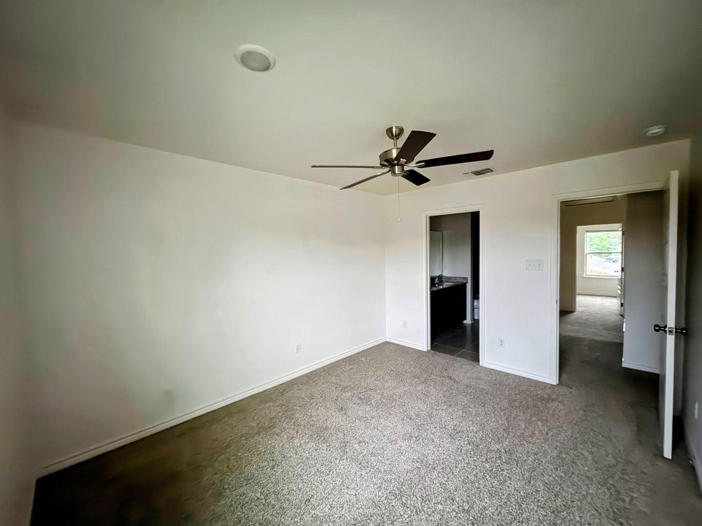 Building Photo - 301 Agua Chiquita Ct