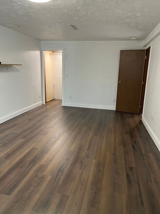 Building Photo - 4 Bed/2 Bath Rental Home in Crooks, SD!!