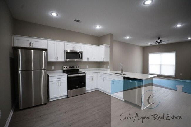 Building Photo - Luxury 2 bed 2 bath apartment - brand new construction!! Washer, dryer, internet, cable and utili...