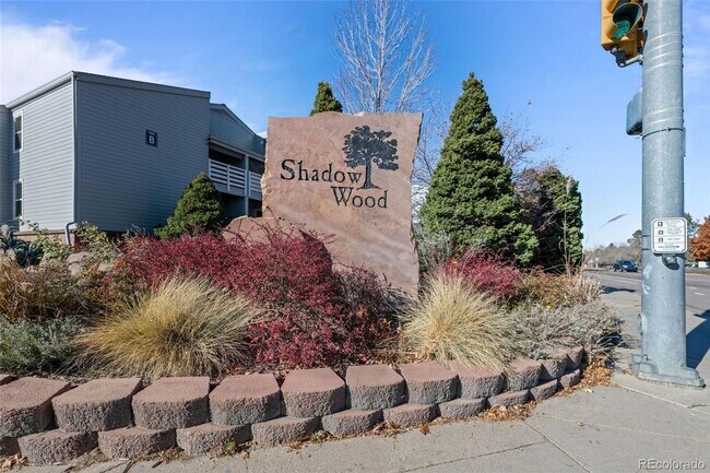 Building Photo - Metro Denver Condo with all the amenities