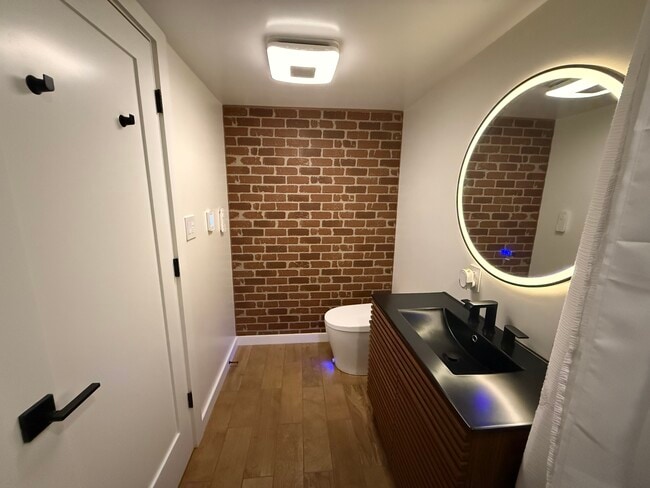 Building Photo - 204 Datura Dr