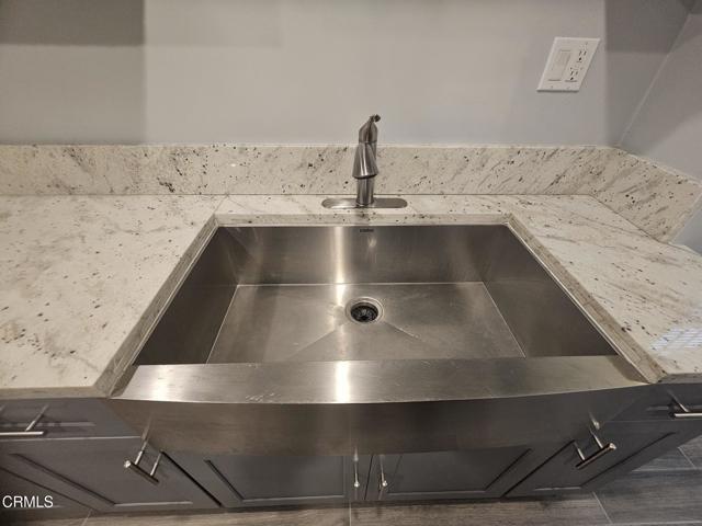 Building Photo - 530 N El Molino Ave