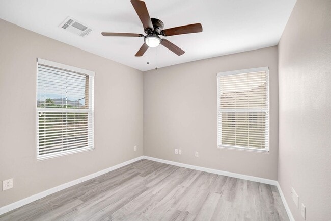 Building Photo - STUNNING SUMMERLIN GEM! 3-BEDROOM 2.5 BATHS!