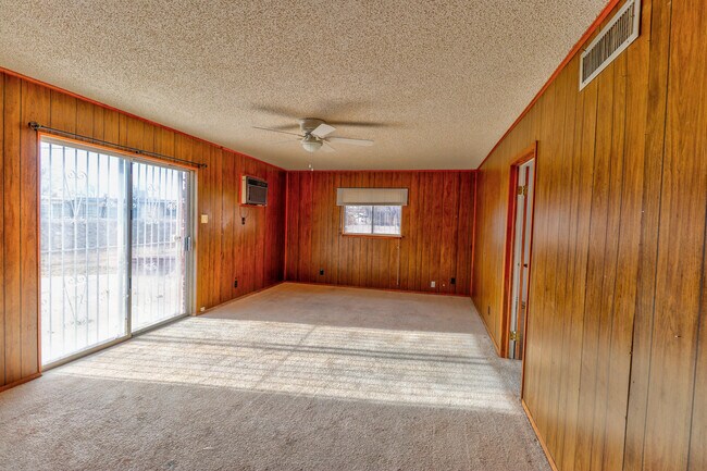Building Photo - 5108 Mt Hood Dr