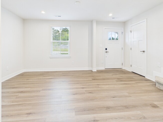 Building Photo - 1414 Townes Rd
