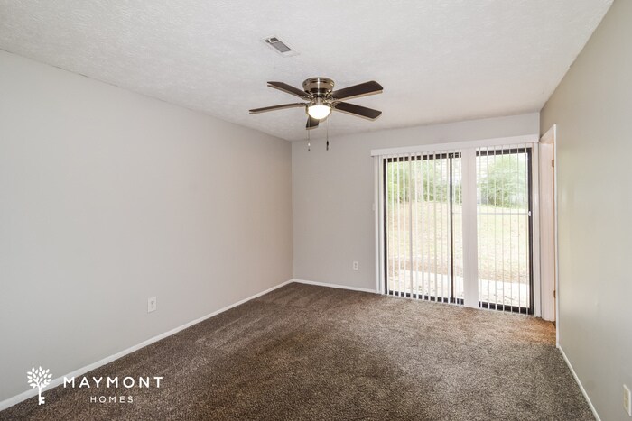 Building Photo - 232 Pinewood Dr