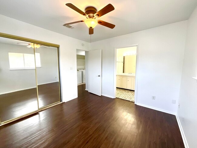 Building Photo - 319 Nolen Dr