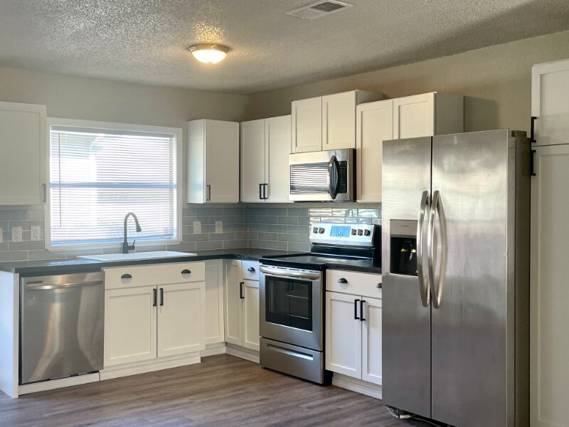 Building Photo - 11815 Greensbrook Forest Dr