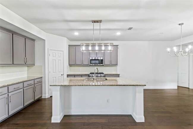Building Photo - 4424 Overbrook Dr