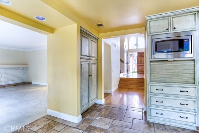 Building Photo - 9 Sharpsburg