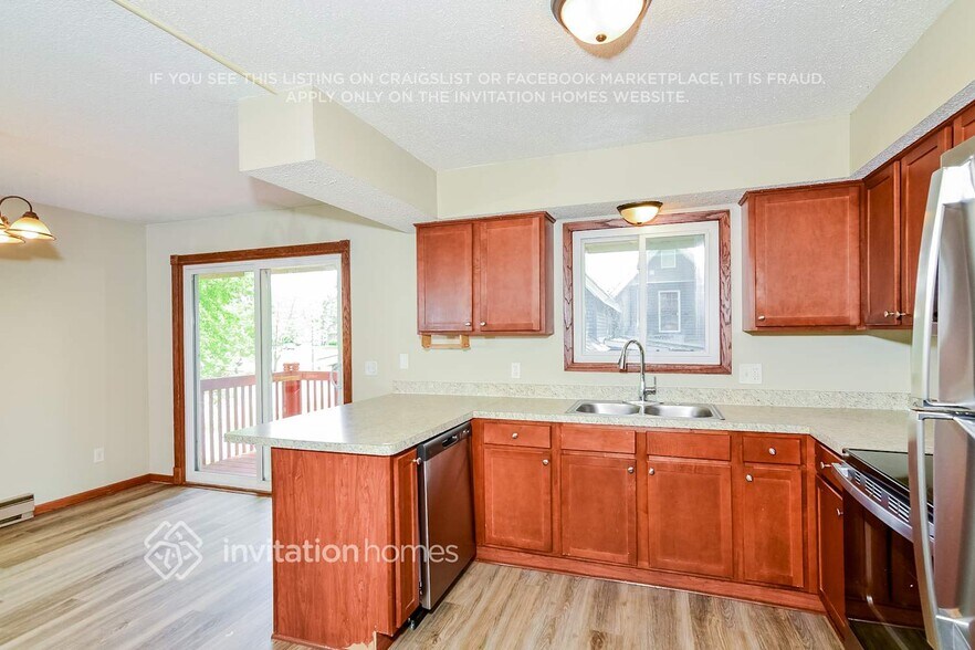 Building Photo - 413 Rush Ave NW