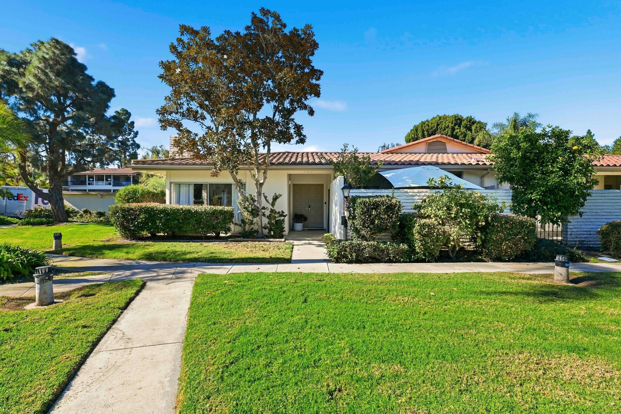 Building Photo - 7021 Estrella de Mar Rd