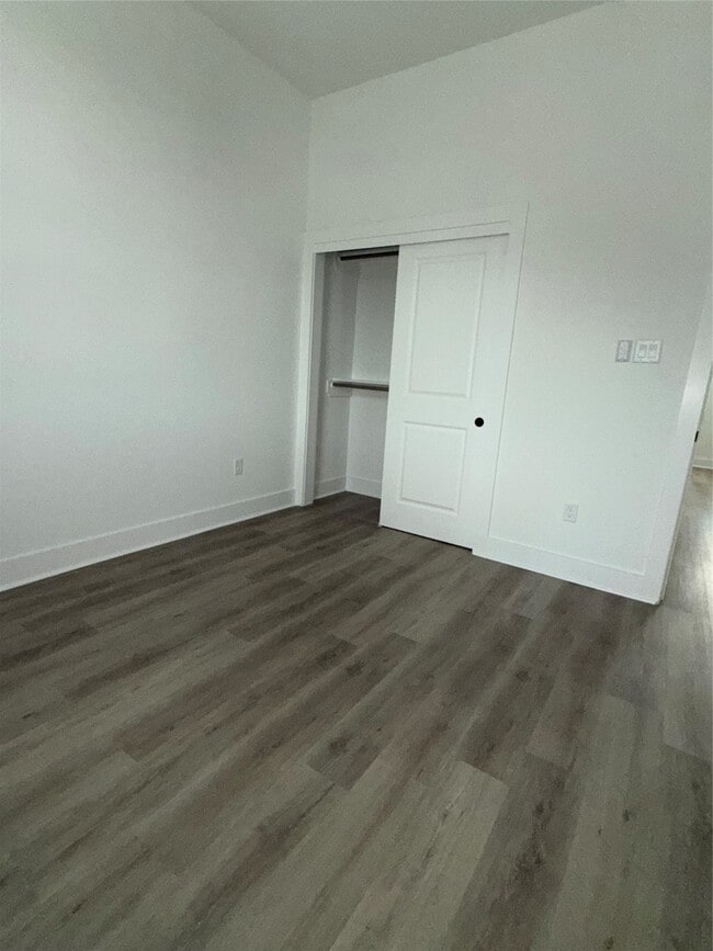 Building Photo - 22230 Dutch Oven Dr