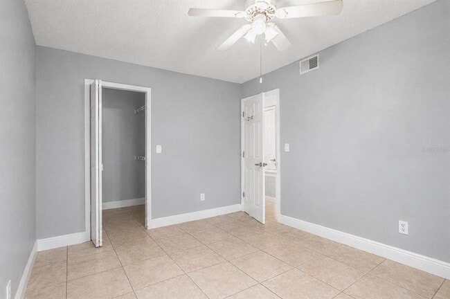Building Photo - 2739 N Poinciana Blvd