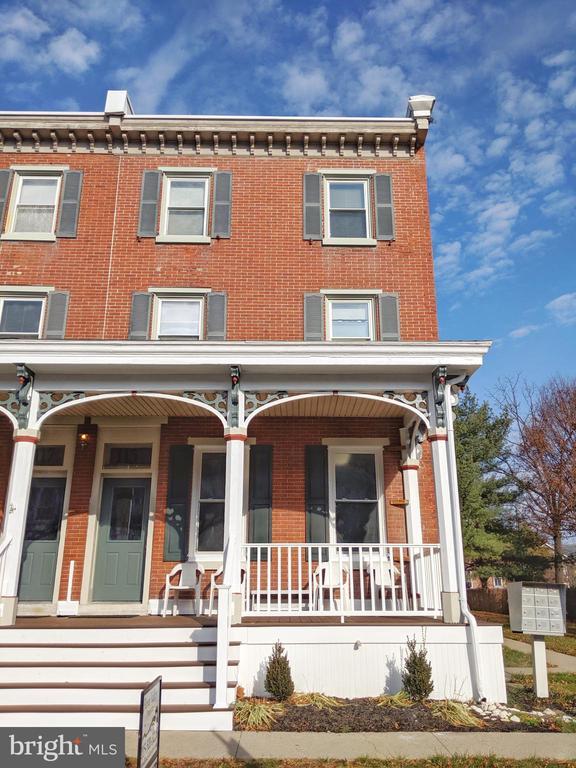 Building Photo - 115 N Main St