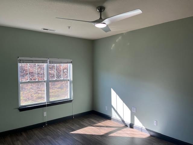 Building Photo - 123 Foxden Dr