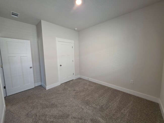 Building Photo - 5839 Sargassum Ln