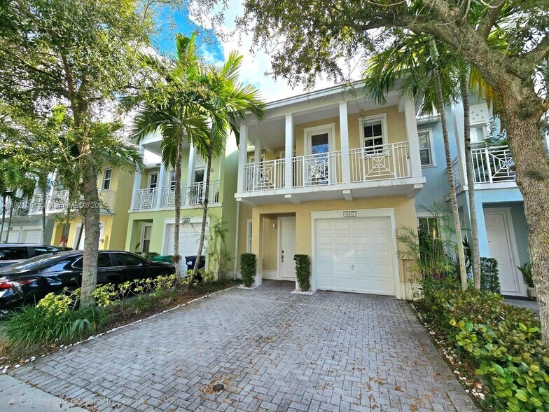 Building Photo - 11412 NW 74th Ter